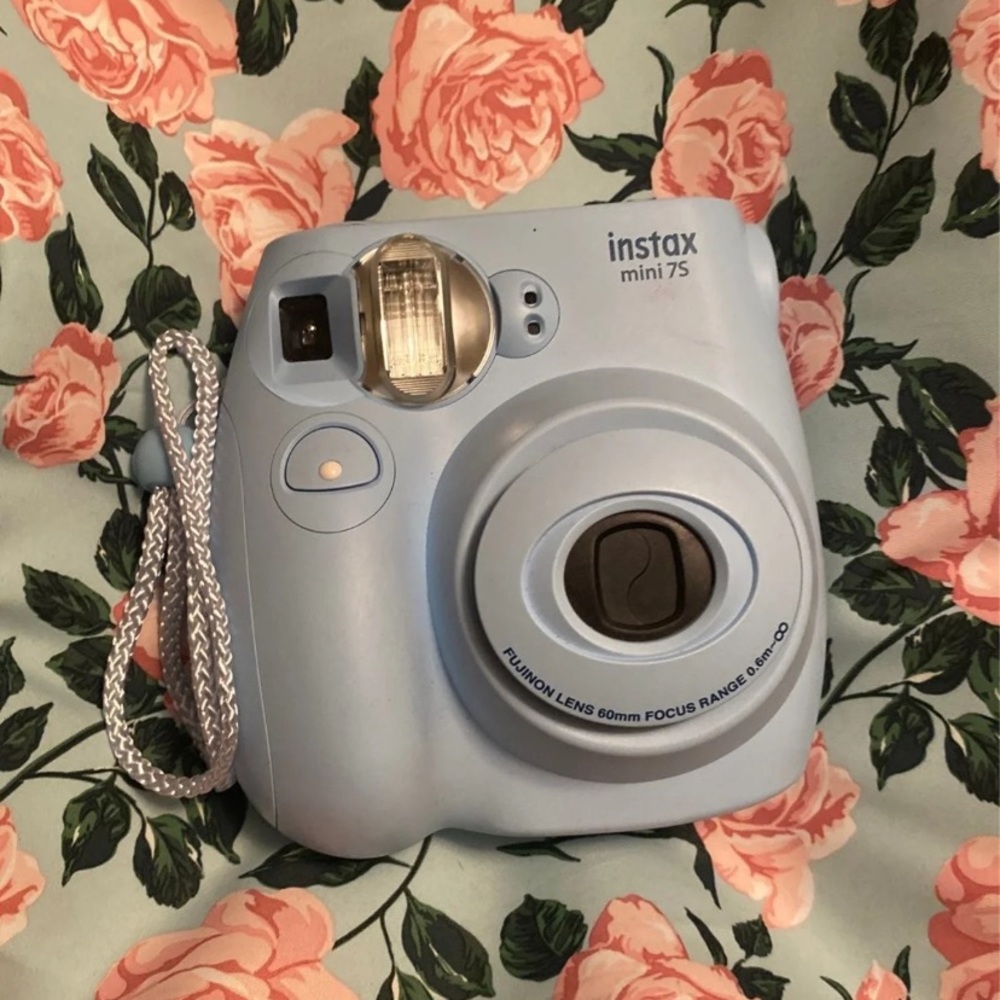 FujiFilm Instax Mini 7s Instant Film cam